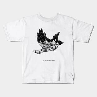 FLY INTO YOUR DREAM WORLD Kids T-Shirt